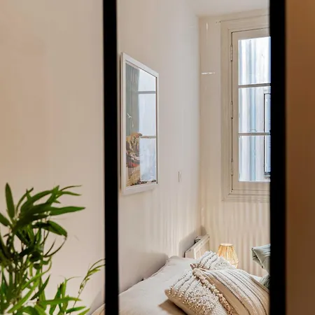 Le Petit Balcon De Verdun - Charme Francais, Central, Balcon, Equipe Apartmán Carcassonne