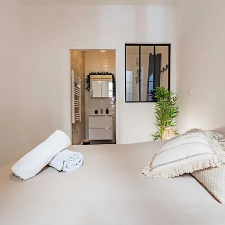 Le Petit Balcon De Verdun - Charme Francais, Central, Balcon, Equipe Carcassonne