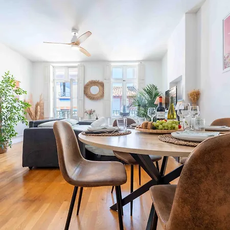 Le Petit Balcon De Verdun - Charme Francais, Central, Balcon, Equipe