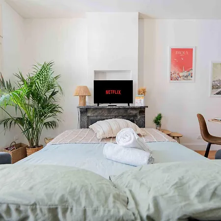 Le Petit Balcon De Verdun - Charme Francais, Central, Balcon, Equipe Apartmán Carcassonne