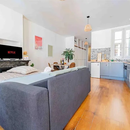 Apartmán Le Petit Balcon De Verdun - Charme Francais, Central, Balcon, Equipe