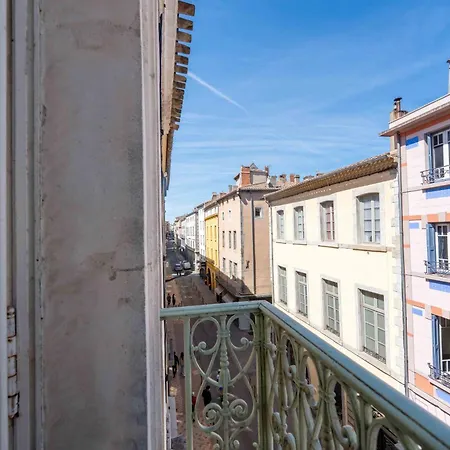 Apartment Le Petit Balcon De Verdun - Charme Francais, Central, Balcon, Equipe Carcassonne